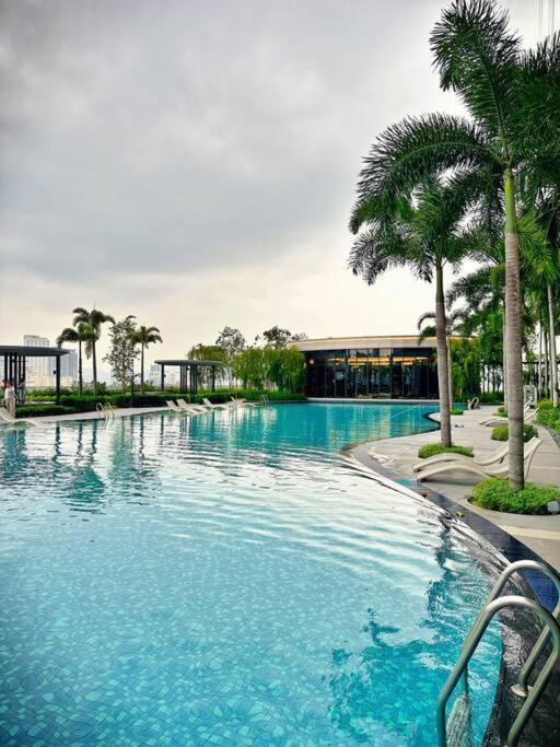2r2b*1-6+1 Pax*kl City*10mins-klcc
