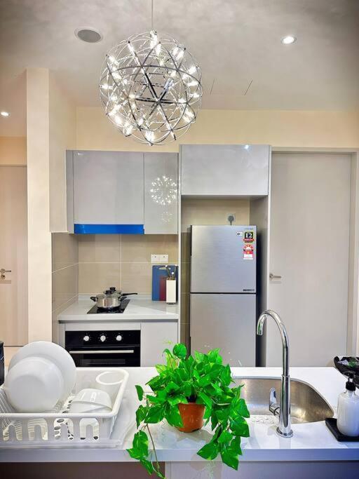 2r2b*1-6+1 Pax*kl City*10mins-klcc Apartment *